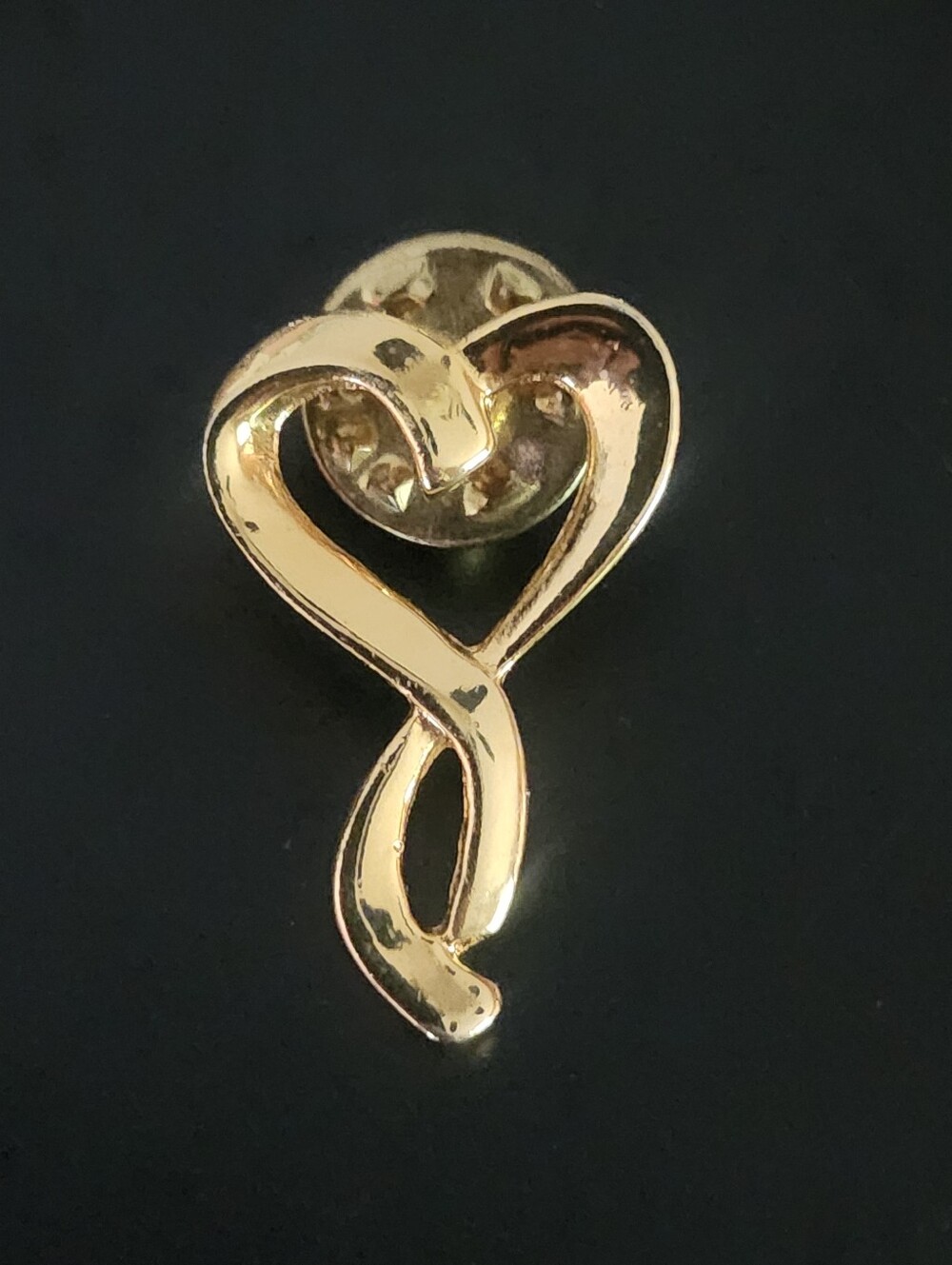 Gold Tone Abstract Open Heart Twist Pin Brooch